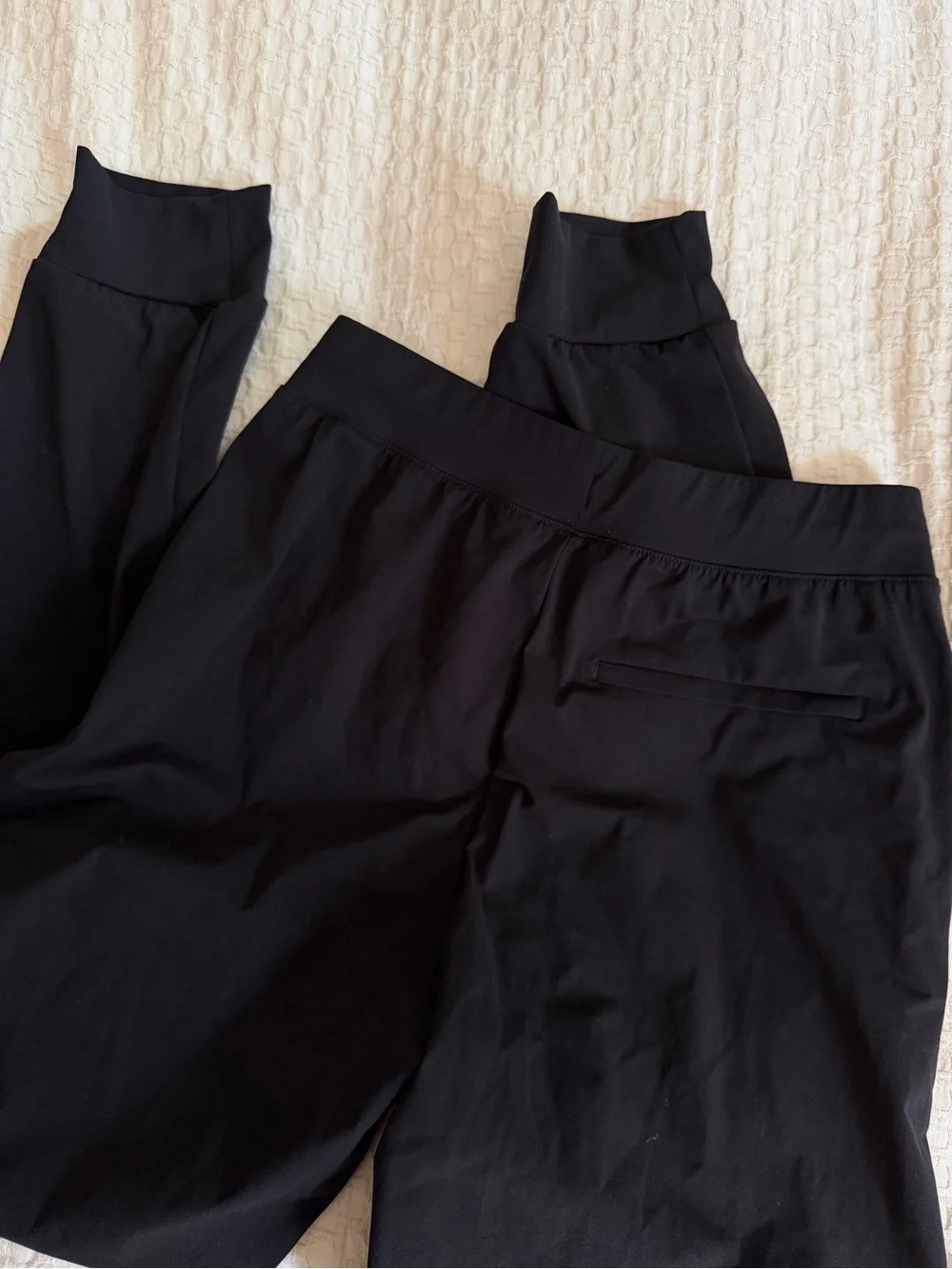 Uniqlo Women's Black Jogger Pants - XS Lightweight Casual Wear
